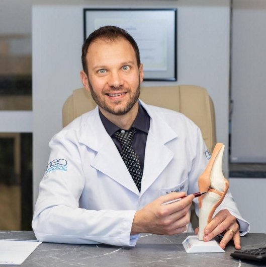 Dr. Daniel Betu