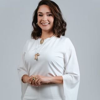 Dra. Adriana de Morais Santos