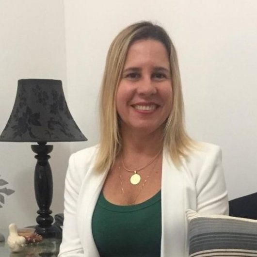 Dra. Flávia Barreto