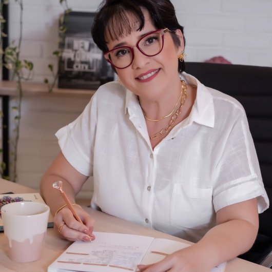ANA CHRISTINE PITOMBEIRA FAÇANHA