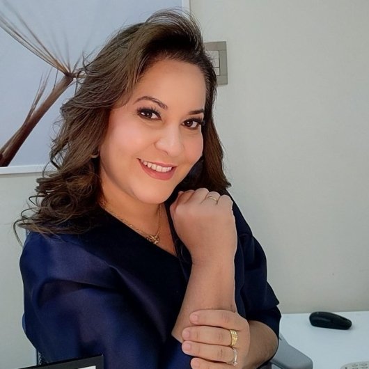 Dra. Vivian Carin Ribeiro Marino