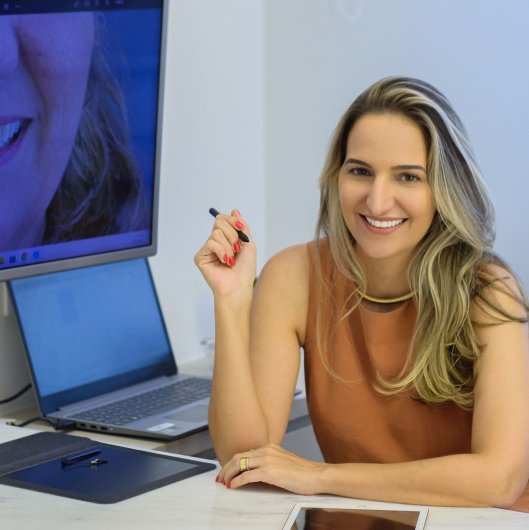 Dra. Larissa Medauar e Mascarenhas