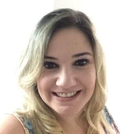 Dra. Ariane Bitencourtt