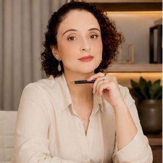 Cláudia Scheneider