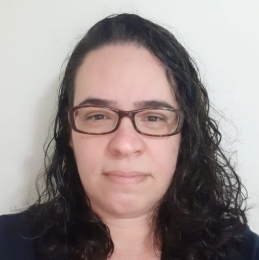 Dra. Ana Paula de Souza Vieira Santos