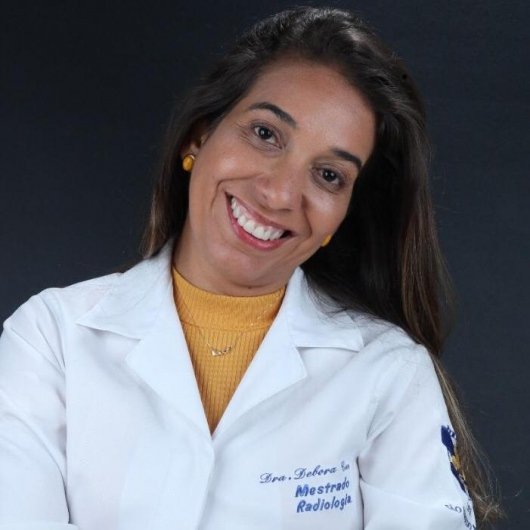 Dra. Debora Cova