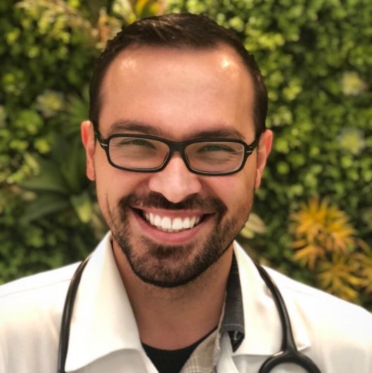 Dr. Rômulo Elizardo