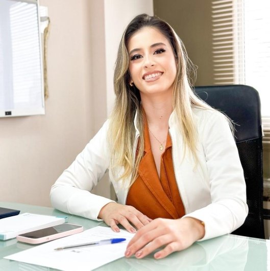 Dra. Valéria Silva