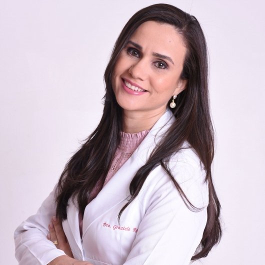 Dra. Graziele Reis