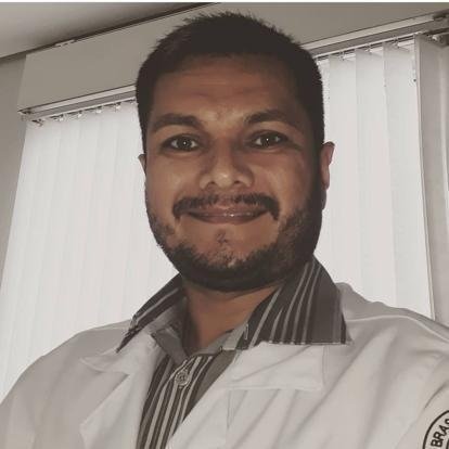 Dr. Eduardo Almeida de Souza Minuzzo