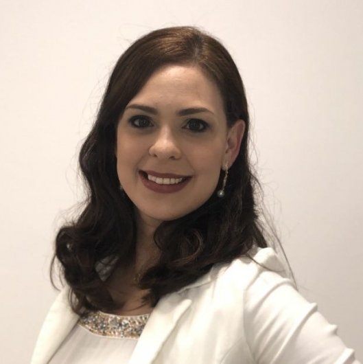 Dra. Carolina Toscano