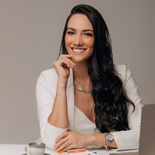 Dra. Iaísa Helena Faria Ribeiro Xavier