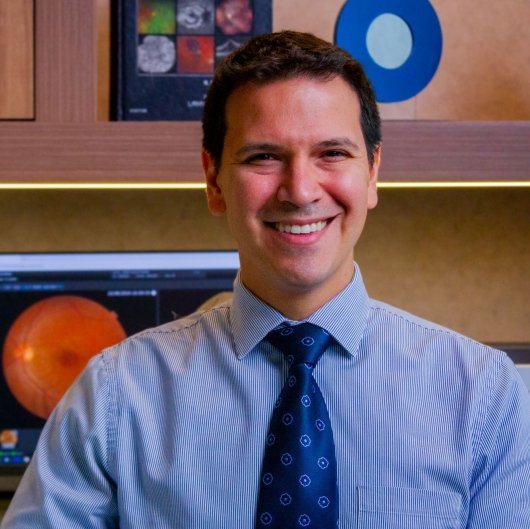 Dr. Gabriel Andrade
