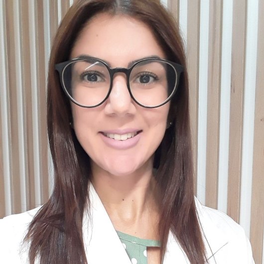 Dra. Monique Costa dos Santos