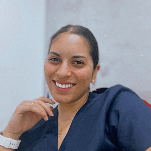 Dra. Isabelle Thomaz