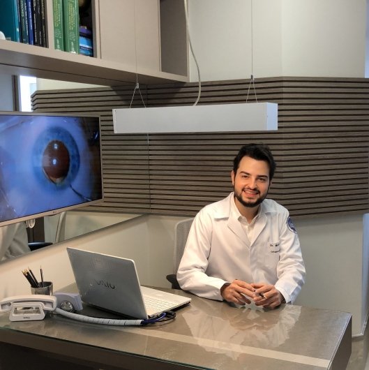 Dr. Matheus Accioly Kwiatkowski