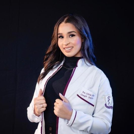 Dra. Letícia Alves