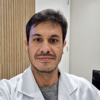 Dr. Rodrigo Resende