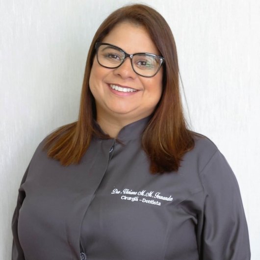 Dra. Viviane Fernandes
