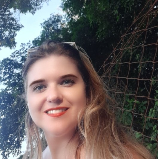 Dra. Daiana Arduini Marques