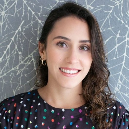 Dra. Lais Ferreira Lopes Brum