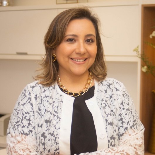 Dra. Ana Carolina Malheiros