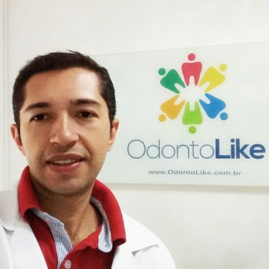 Dr. Roberto Messias