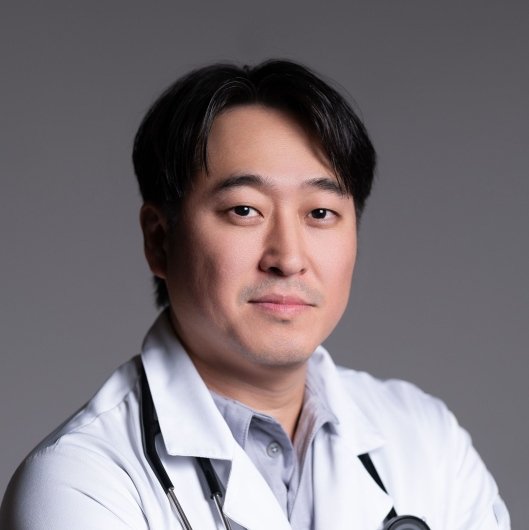 Dr. Roberto Yano