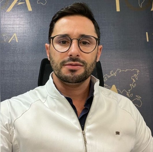 Dr. Claudio Franco