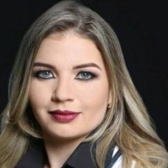 Dra. Emanuelle Bessa Reis