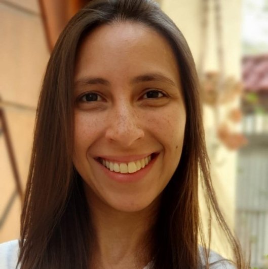 Dra. Thamires Mantovani