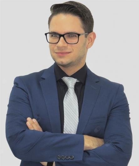 Dr. Thiago Ferreira