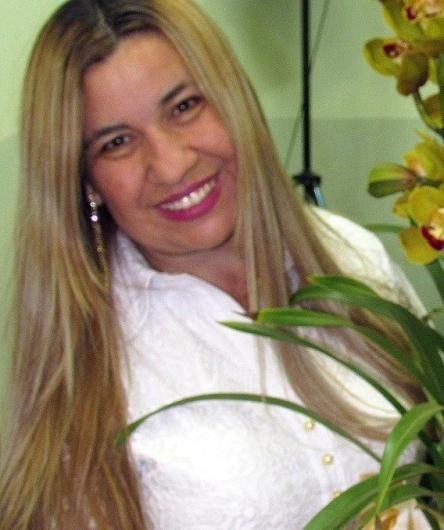 Kenia Costa de Souza Moraes
