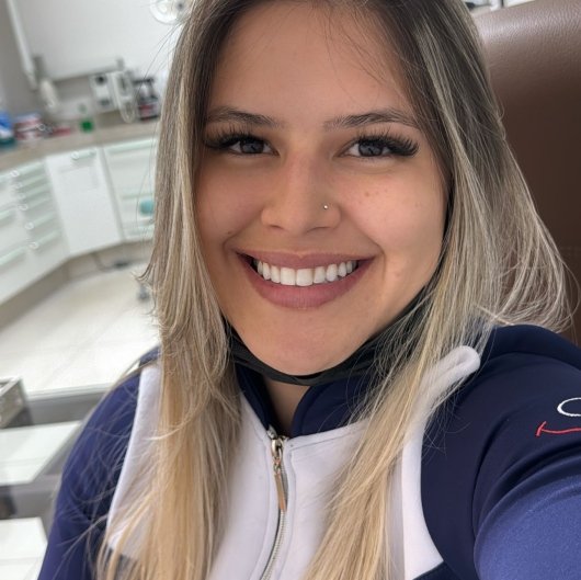 Dra. Amanda Castilho