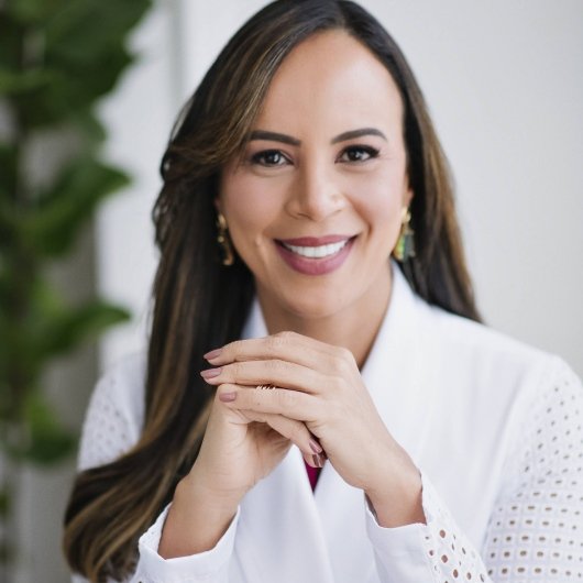 Dra. karine Almeida