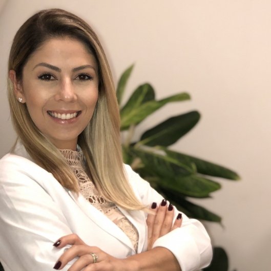 Dra. Débora Meira Fernandes Damásio Soares