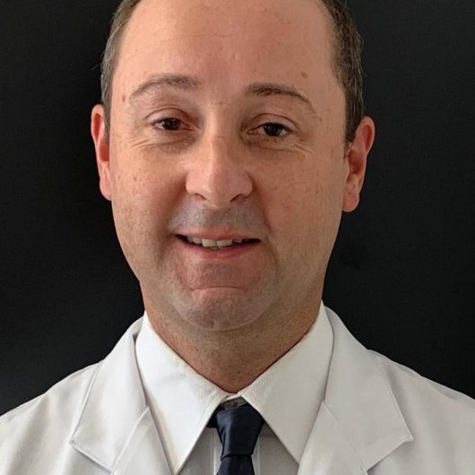 Dr. Ernani Cagliari