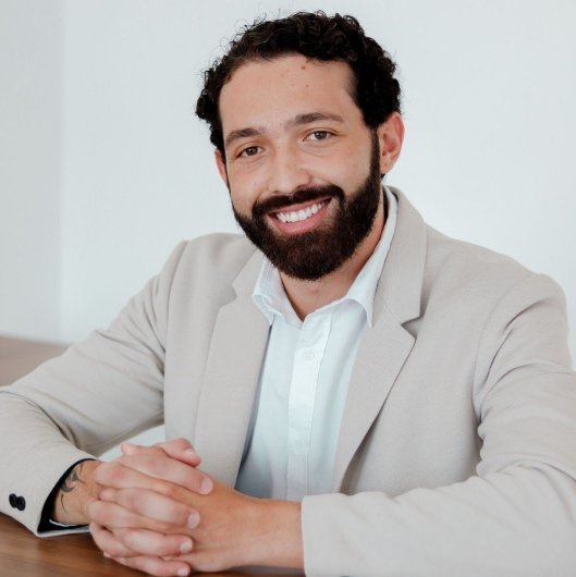 Dr. Leonardo Vitor Magri