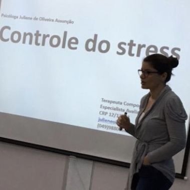 Dra. Juliene De Oliveira Assunção
