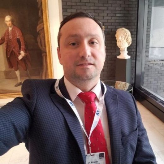 Dr. Alberto Pignati Lindoso