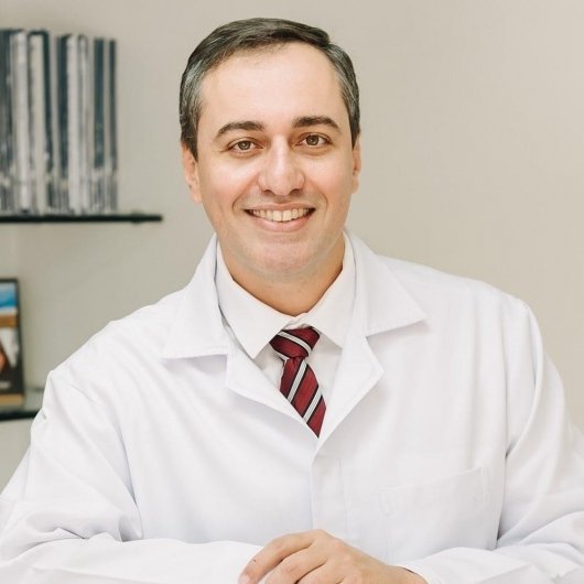Dr. Carlos Eduardo Daher
