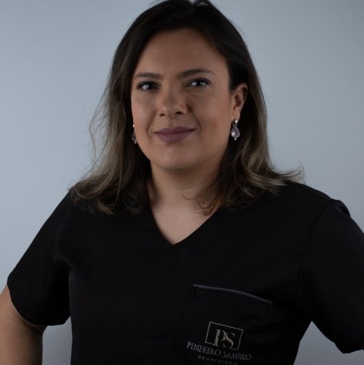 Dra. Paula Costa Pinheiro Sampaio