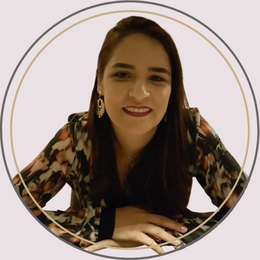 Dra. Ana Emília Holanda Rolim