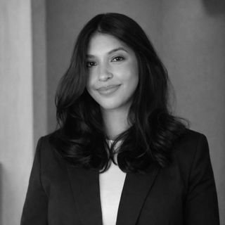 Dr. Karine Flores