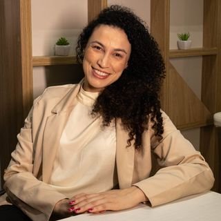 Dra. Cecília Barbosa Oliveira