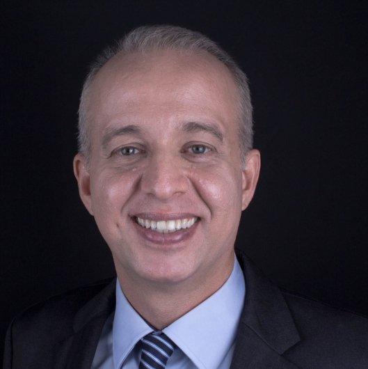 Dr. Flavio Henriques