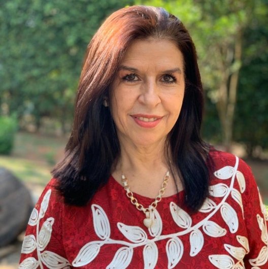 Dra. Vênia Dias Teixeira
