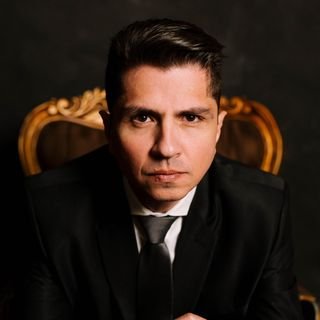 Dr. Loran Mendonça