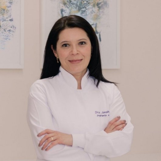 Dra. Janaina Novak de Souza