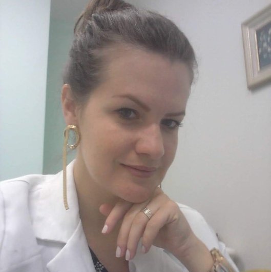 Dra. Camila Gusmão Trabach